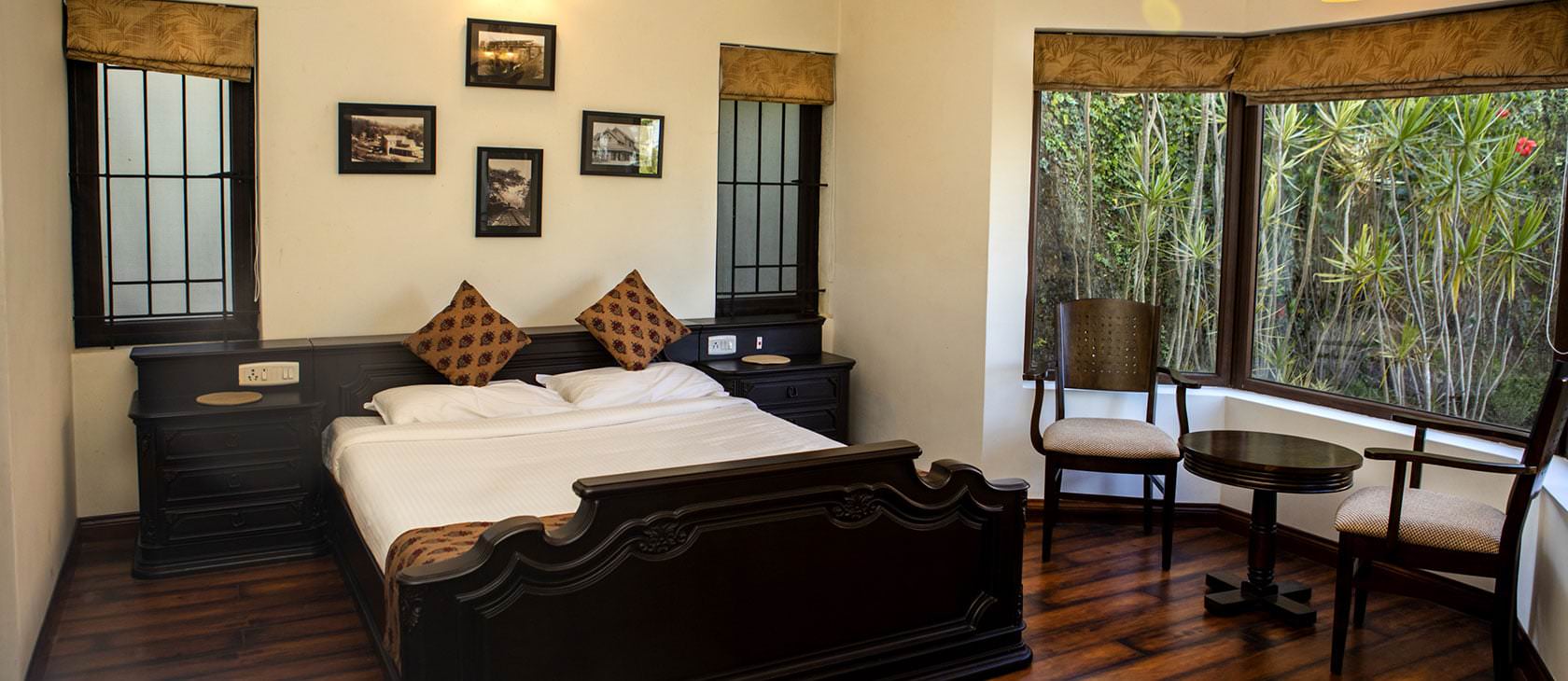 Luxury Bedroom at Grayshott Homestay, Drumella, Coonoor